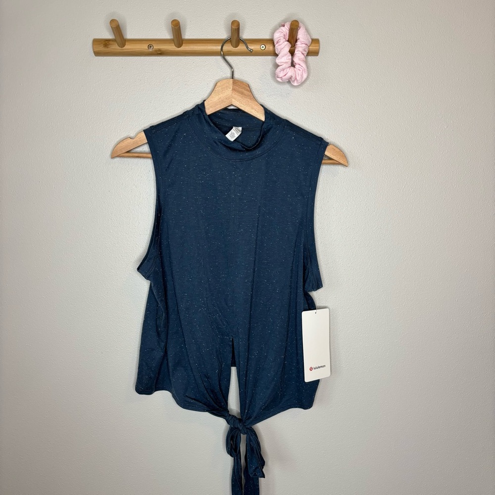 NWT Lululemon Time to Restore Mock Neck Tank size 10